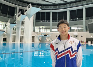 水泳高飛び込み銀メダリスト　玉井陸斗選手