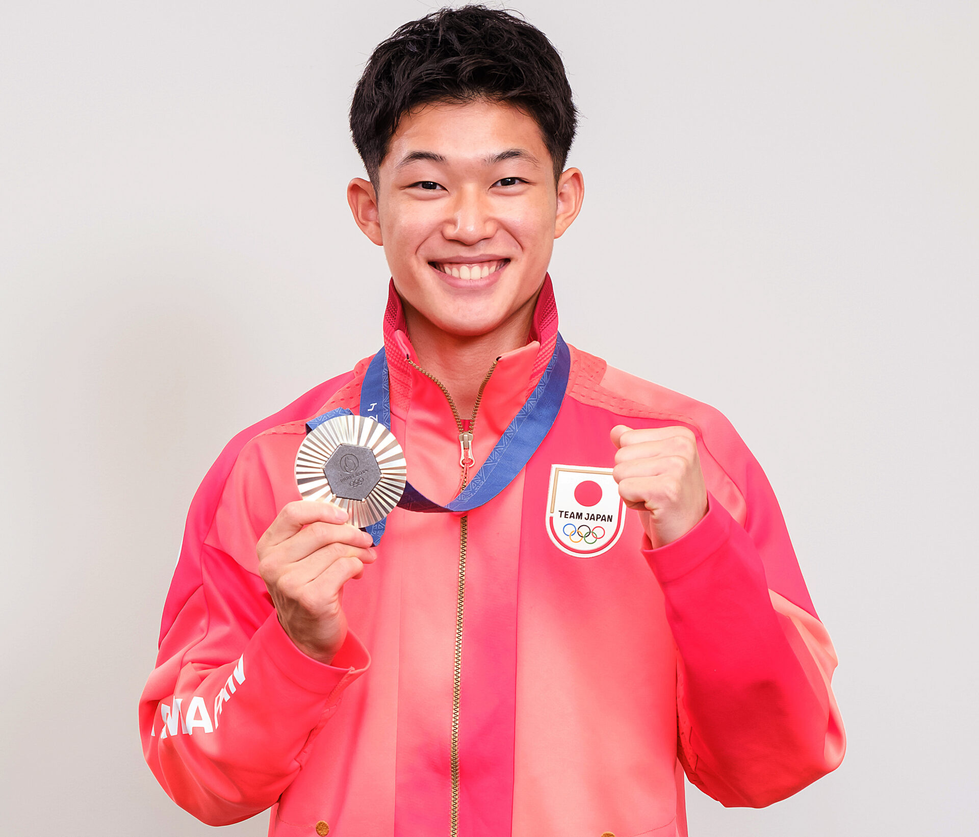 水泳高飛び込み銀メダリスト　玉井陸斗選手