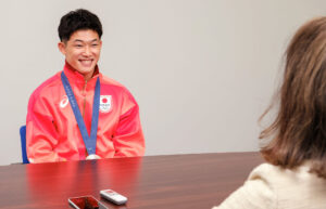 水泳高飛び込み銀メダリスト　玉井陸斗選手