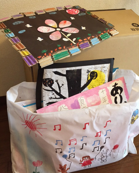 角一まり子のおかたづけ　思い出のある子どもの作品の数々