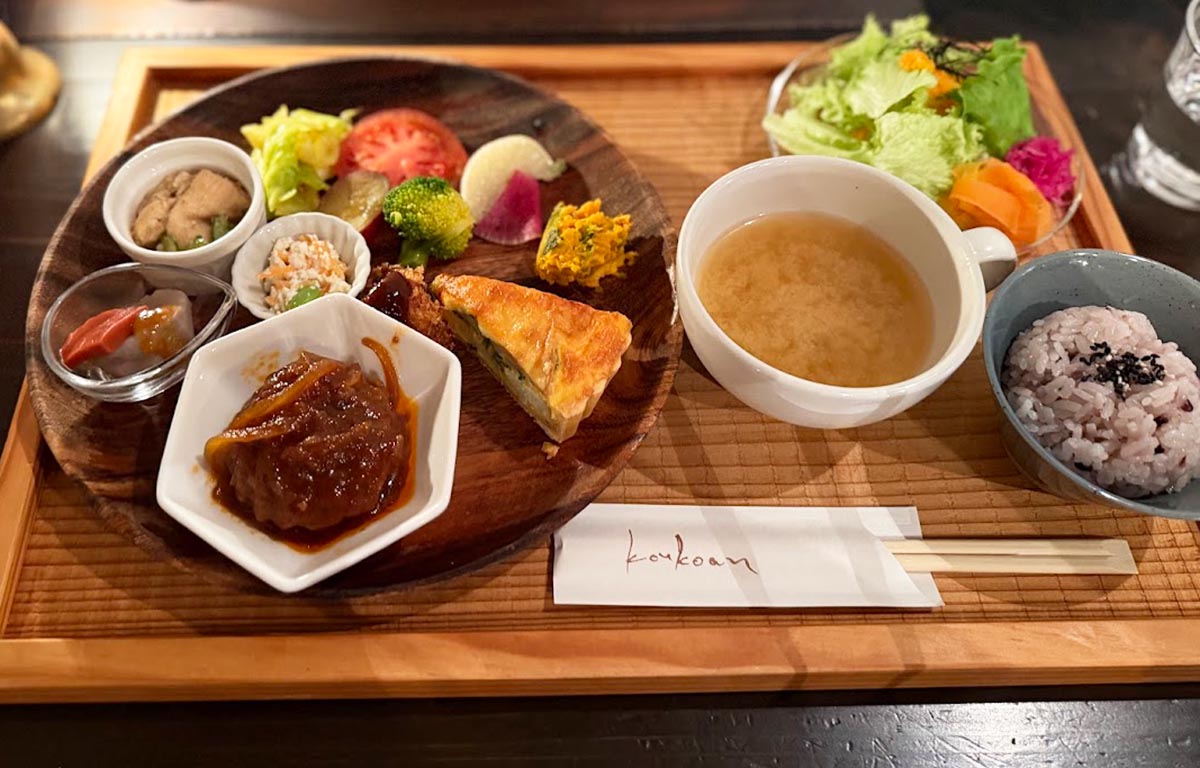 ごほうび旅井上かなえ 江湖庵ランチ