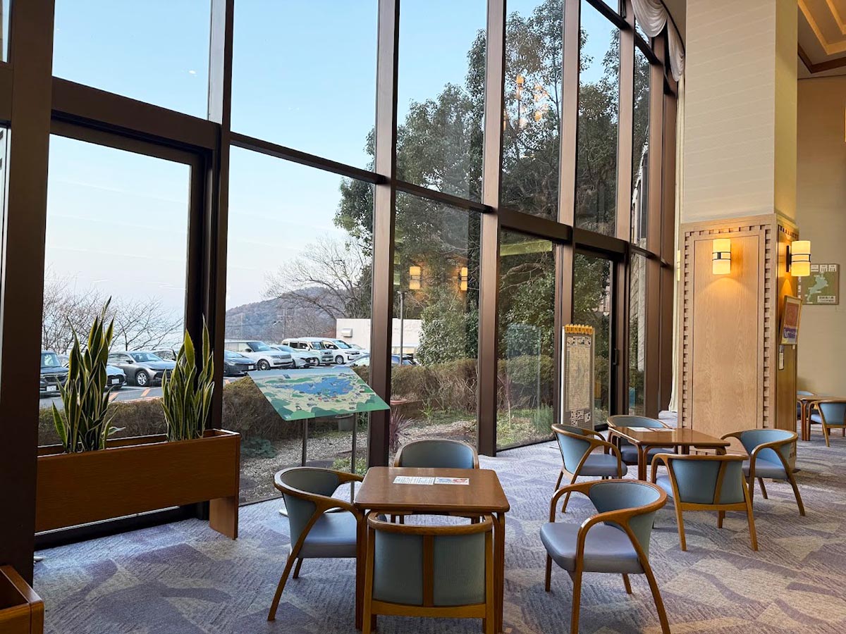 ごほうび旅井上かなえ　休暇村近江八幡ロビー