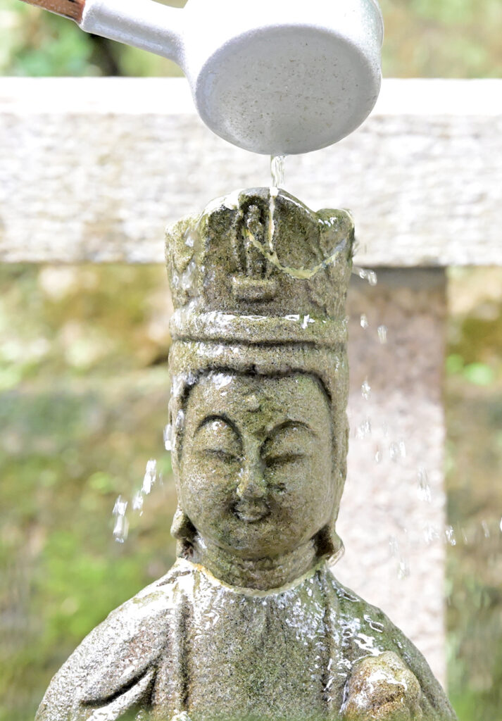 西国三十三所第十六番札所 音羽山 清水寺 濡れ手観音