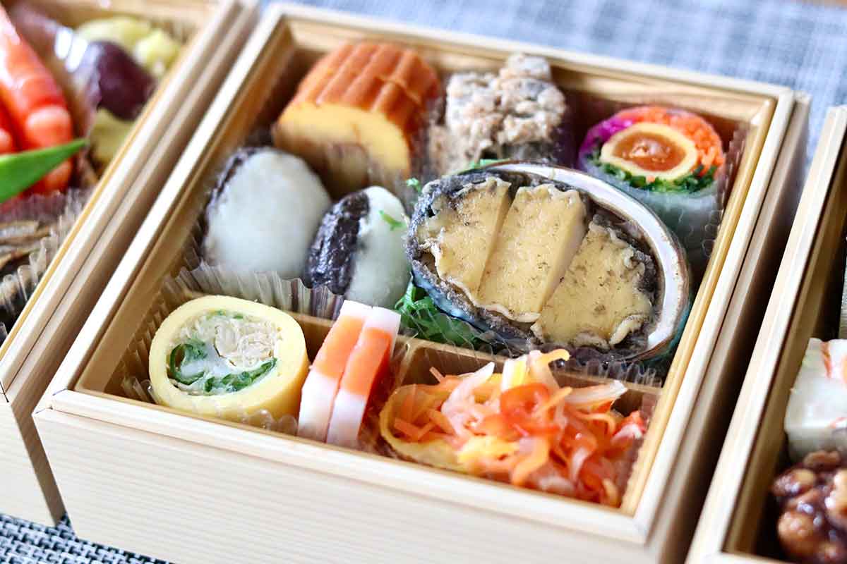 奥田かずみさんがいただきました!老舗料亭「道楽」のおせち 二の重