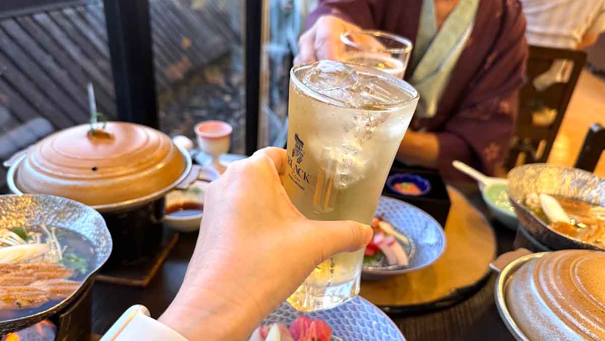 井上かなえさんごほうび旅 夢乃井 夕食
