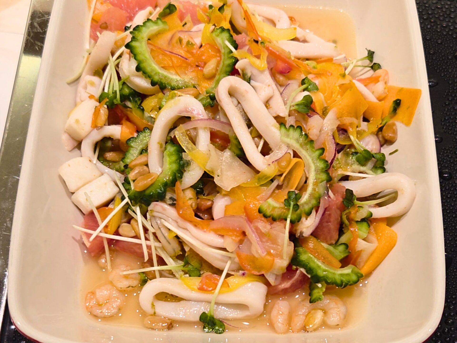 シーフードと夏野菜のセビーチェ